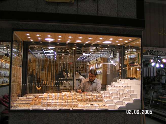 Gold and Jewllery Shop - Yazd by Husein Hemmati June 2nd 2006