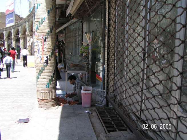 Sidewalk - Yazd Husein Hemmati June 2nd 2006