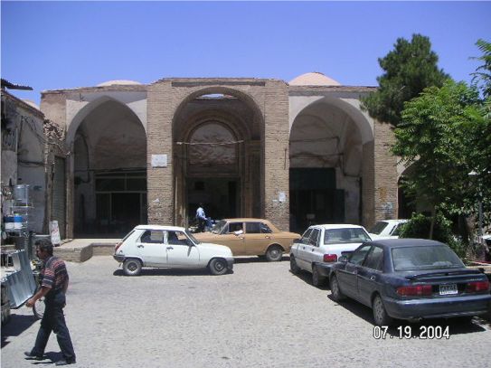 Arched Building - Yazd by Husein Hemmati July 19th 2004